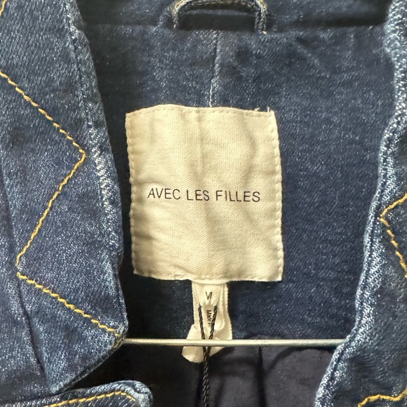 Gorgeous Denim Vest Never worn - Picture 3 of 5